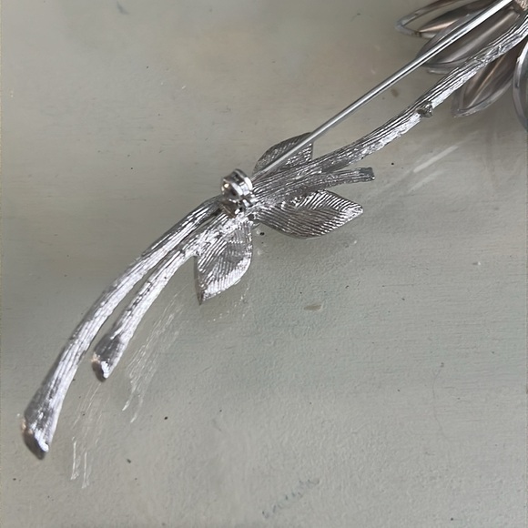 Vintage Large Purple Enamel Metal Flower Brooch Pin - Picture 4 of 5